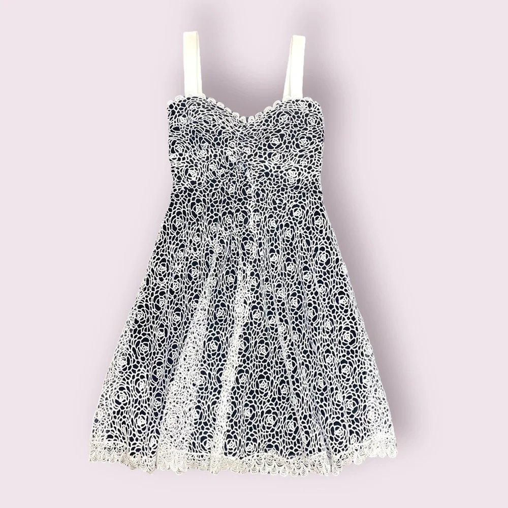Anthropologie MIGNON black white lace short party dress size 8